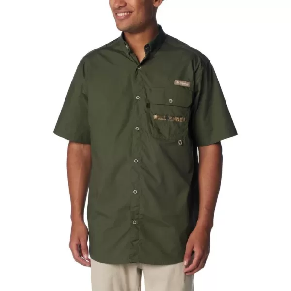 Columbia Mens Sharptail Short Sleeve ShirtSurplus GreenRt Edge