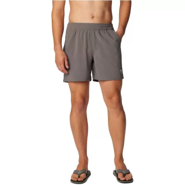 Columbia Mens Terminal Roamer Stretch ShortCity Grey