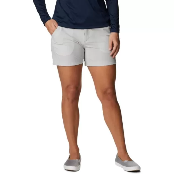 Columbia Womens Coral Point III Shorts Cool Grey 16W x 7LColumbia Womens Coral Point III Shorts Cool Grey 16W x 7L