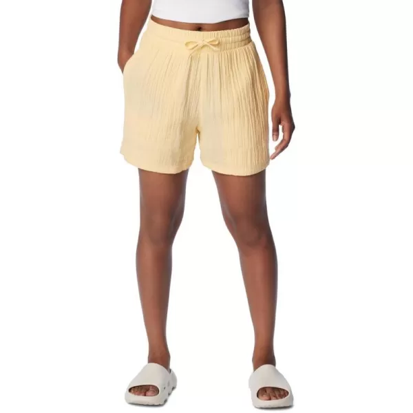 Columbia Womens Holly Hideaway Breezy ShortSunkissed