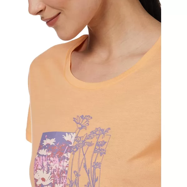 Columbia Womens Daisy Days Short Sleeve Graphic TeePeach HeatherFind Your Wild Graphic