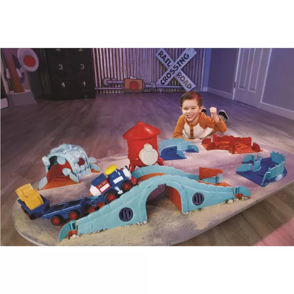 Little Tikes Slammin Racers Runaway Railroad Set amp Train with SoundsLittle Tikes Slammin Racers Runaway Railroad Set amp Train with Sounds