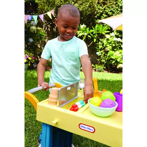 Little Tikes 2in1 Lemonade and Ice Cream Stand with 25 Accessories and Chalkboard For Kids Ages 2 plusStand