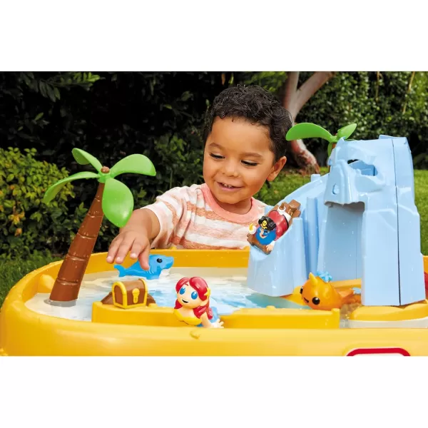 Little Tikes Island Wavemaker Water Table with Five Unique Play Stations and Accessories for 2  years MulticolorLittle Tikes Island Wavemaker Water Table with Five Unique Play Stations and Accessories for 2  years Multicolor