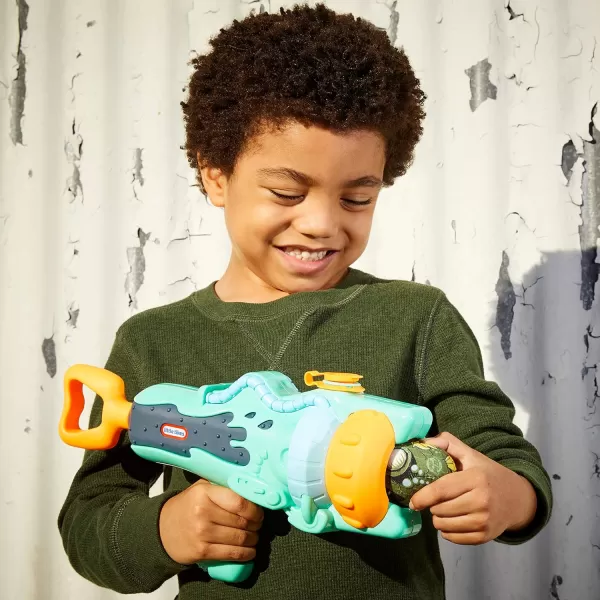 Little Tikes Mighty Blasters Spray Blaster Toy Blaster Sprays Water with 3 Soft Power Pods for Kids Ages 3 Years and UpLittle Tikes Mighty Blasters Spray Blaster Toy Blaster Sprays Water with 3 Soft Power Pods for Kids Ages 3 Years and Up