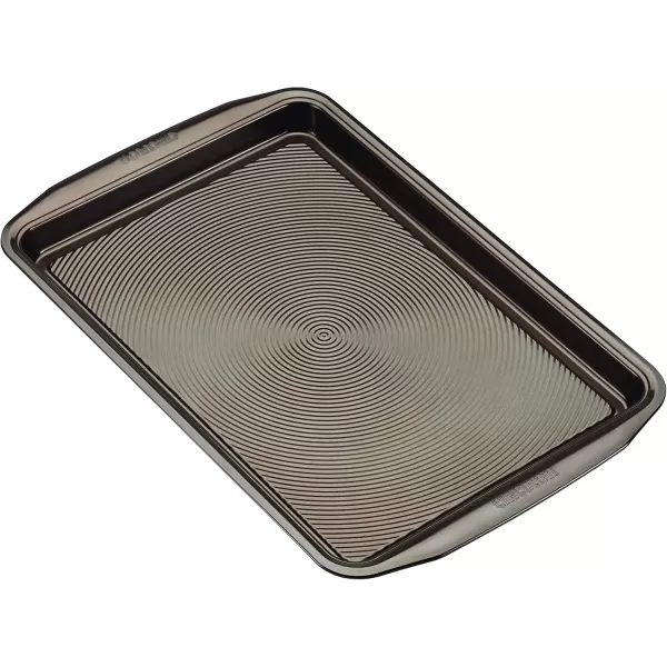 imageCirculon Nonstick Bakeware Set with Nonstick Cookie Sheet  Baking Sheet and Cooling Rack  2 Piece Chocolate BrownChocolate